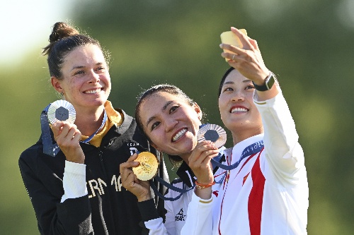 Esther Henseleit, Lydia Ko, Xiyu Lin